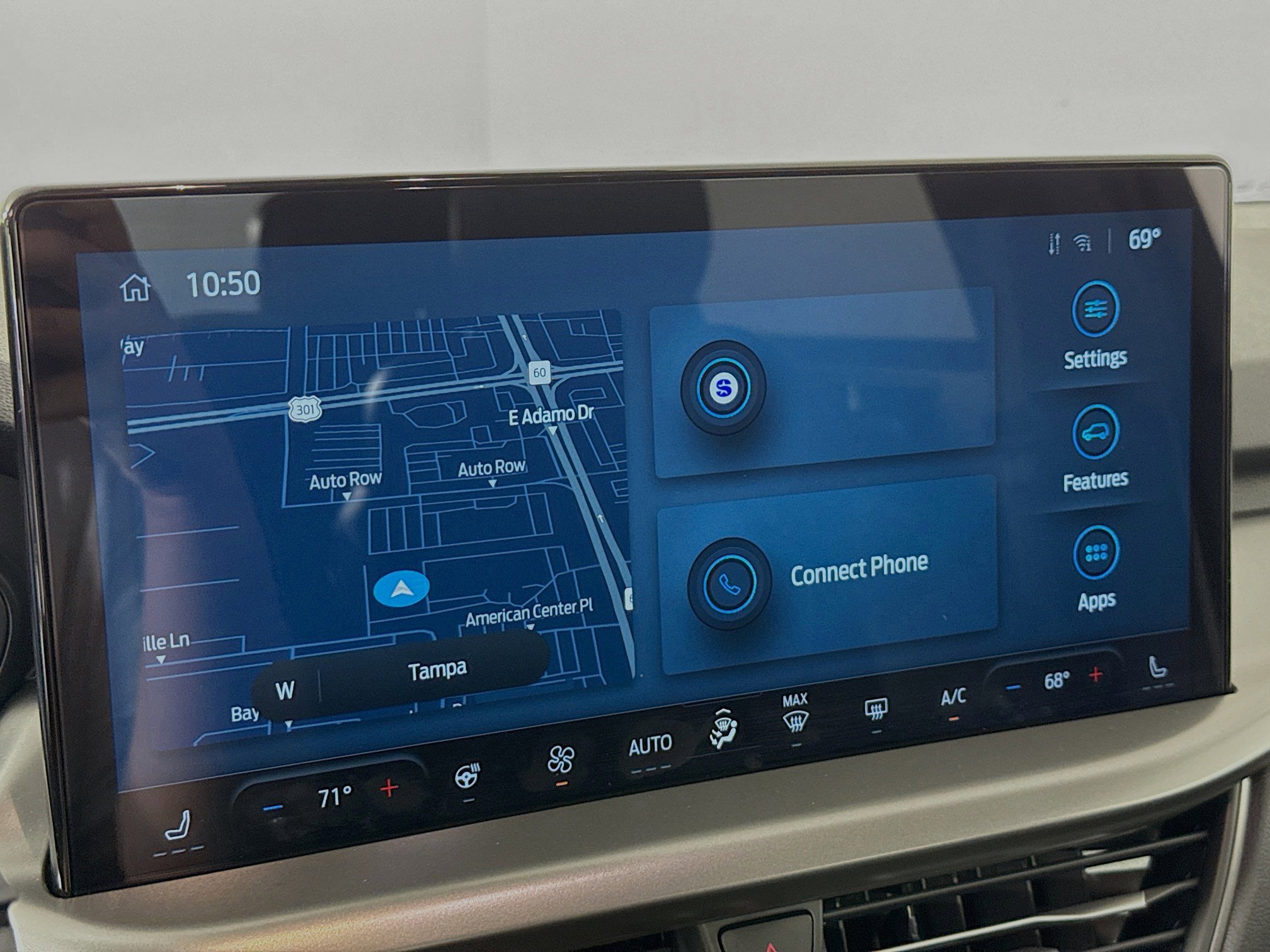 Used 2025 Ford Escape SE w/ Class II Trailer Tow Package image 53