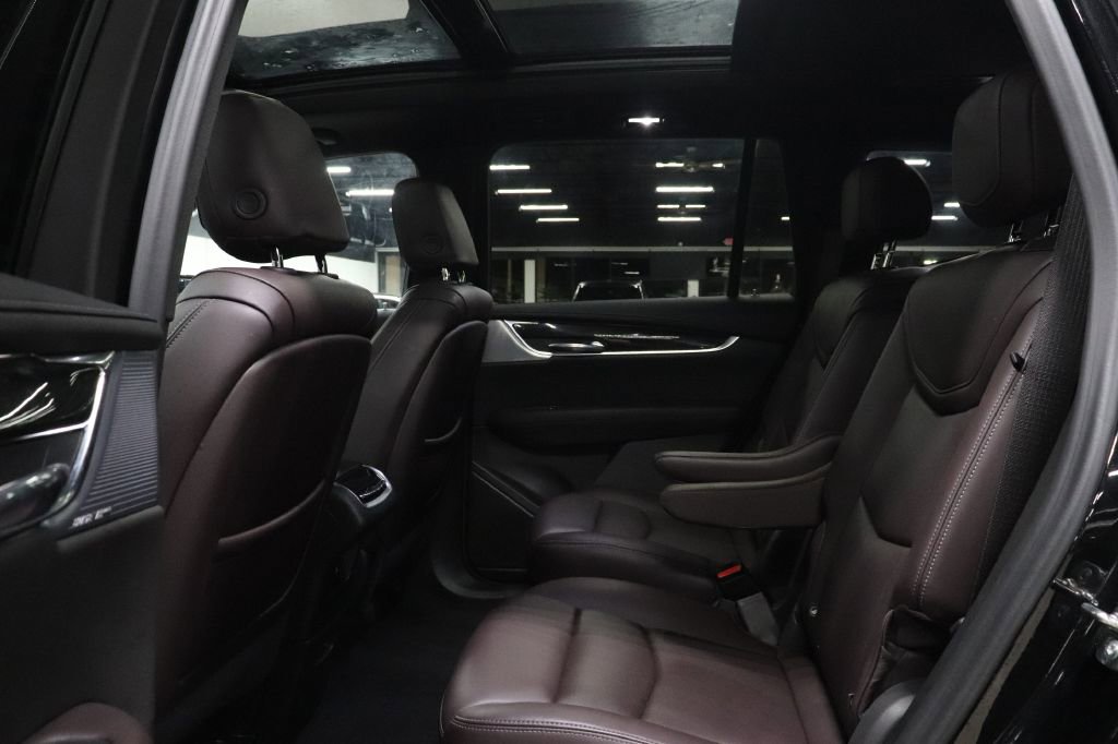 Used 2024 Cadillac XT6 Premium Luxury w/ LPO, Floor Liner Package image 15
