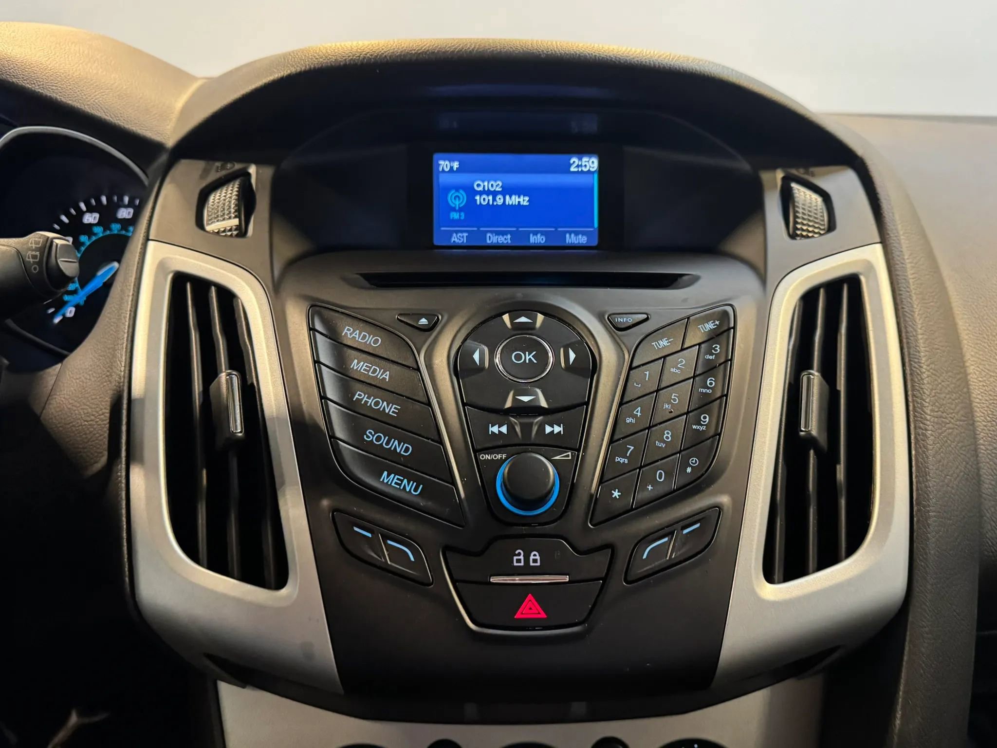 Used 2014 Ford Focus SE image 15