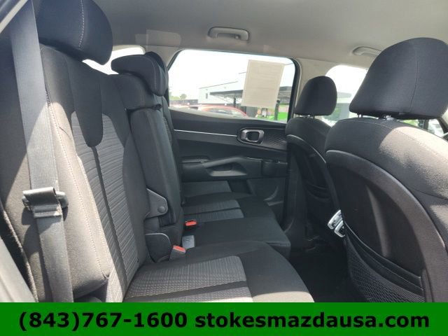 Used 2021 Kia Sorento LX FWD image 24
