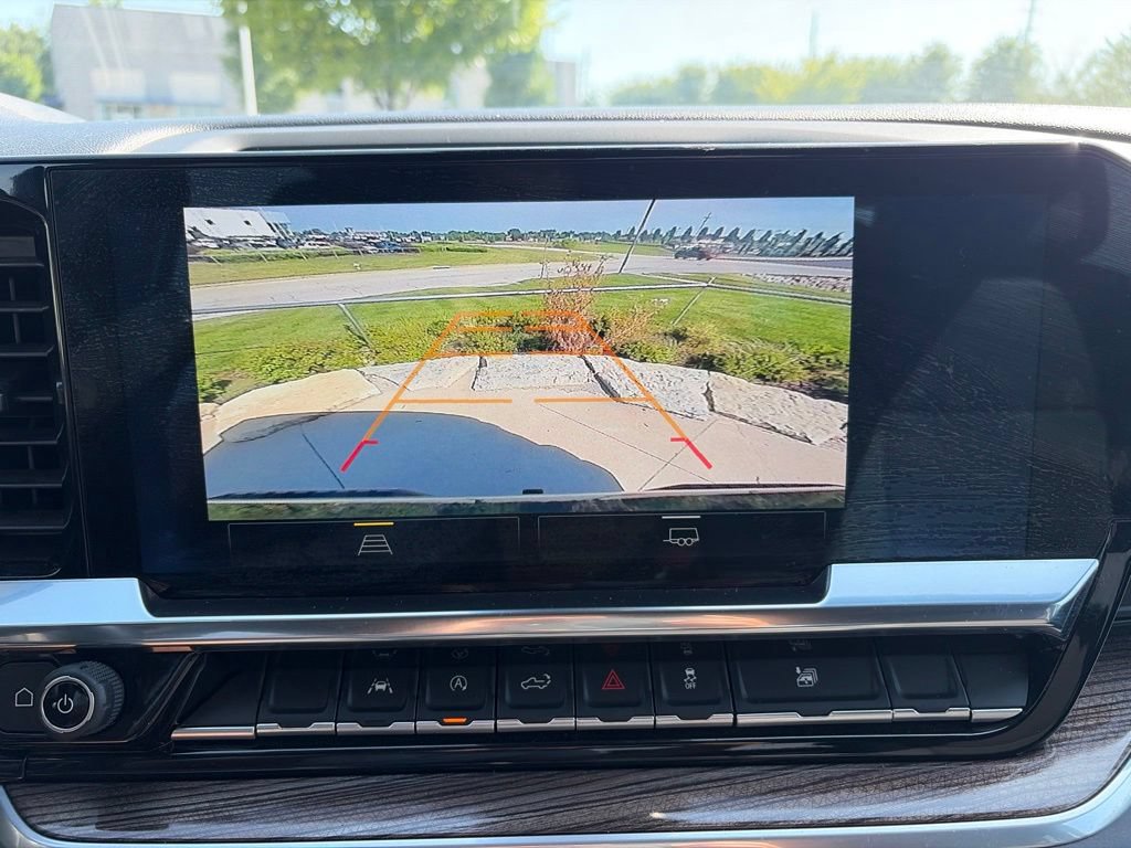 Used 2025 Chevrolet Silverado 1500 LT AWD/4WD image 14
