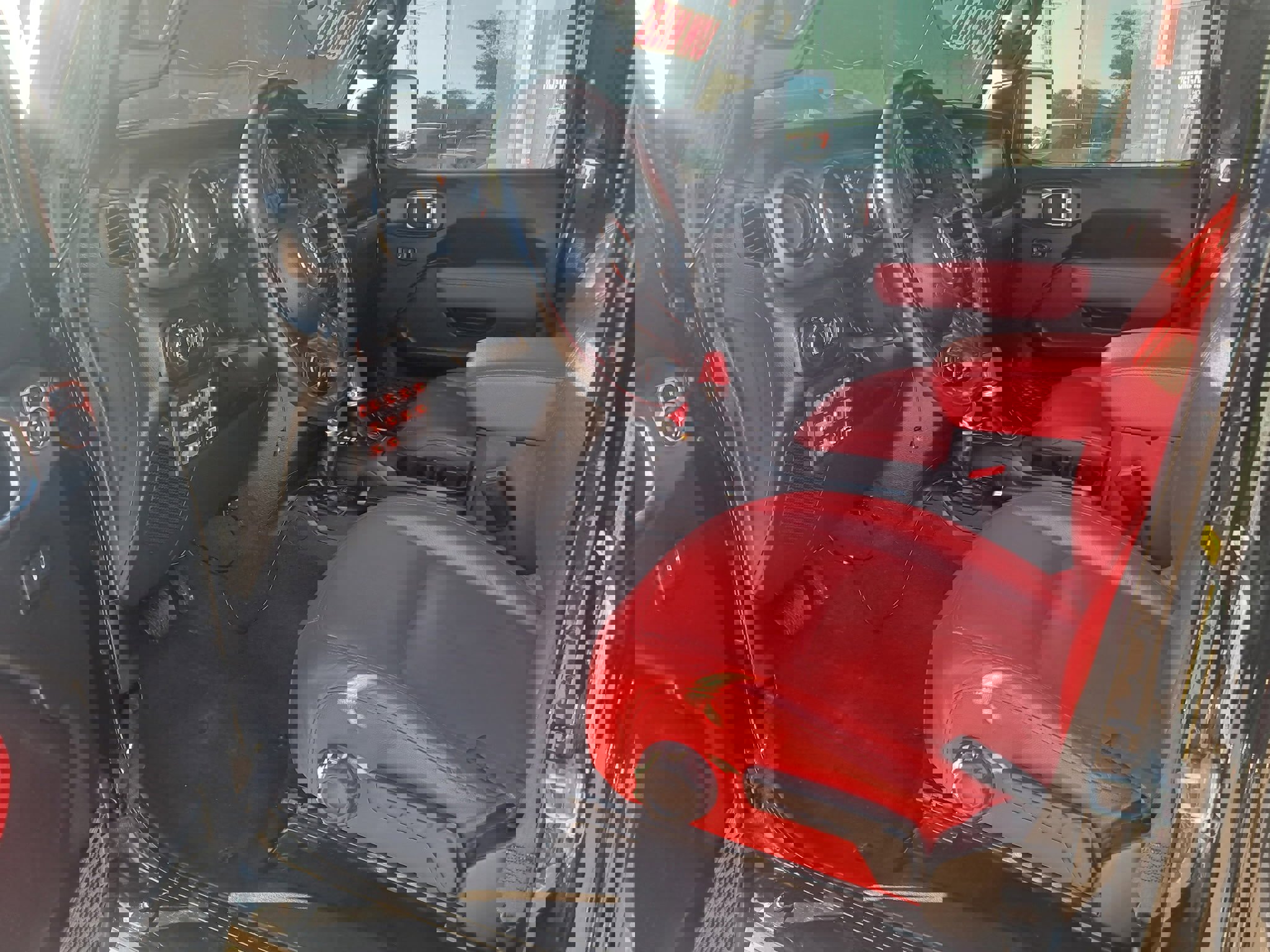 Used 2022 Jeep Gladiator Sport image 8