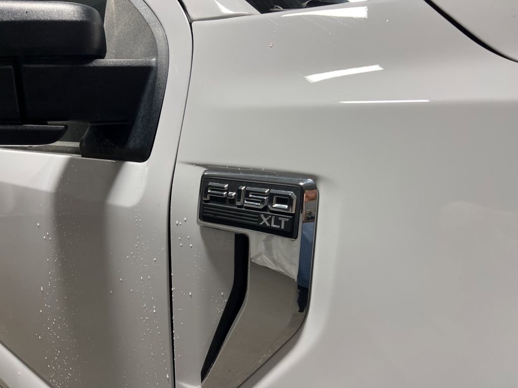 Used 2022 Ford F150 XLT w/ Trailer Tow Package image 9