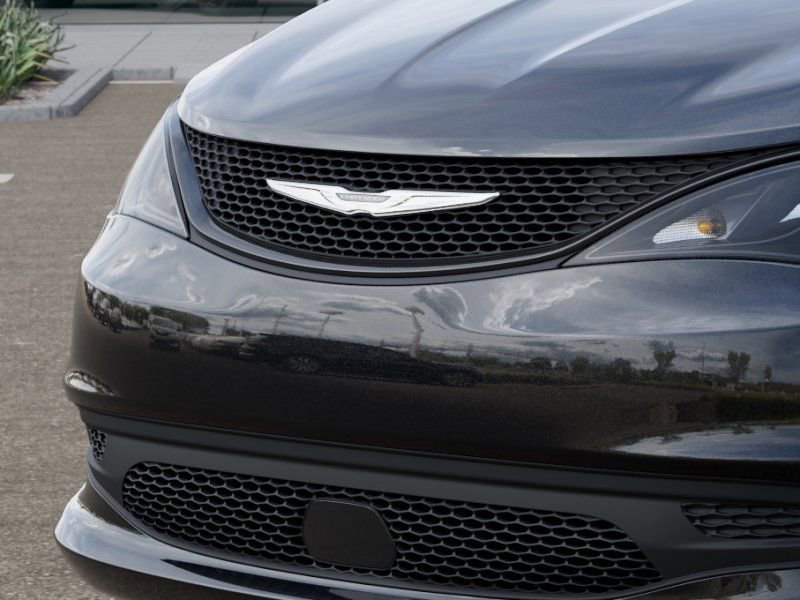 New 2026 Chrysler Voyager LX image 11