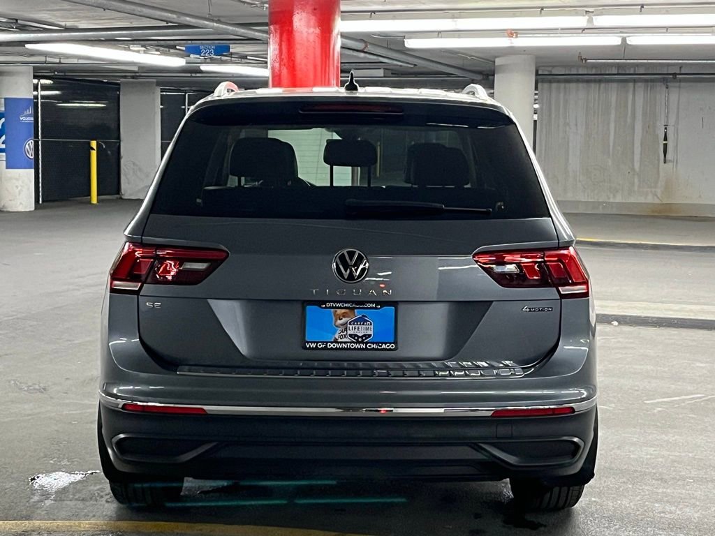 Used 2023 Volkswagen Tiguan SE w/ Panoramic Sunroof Package image 34