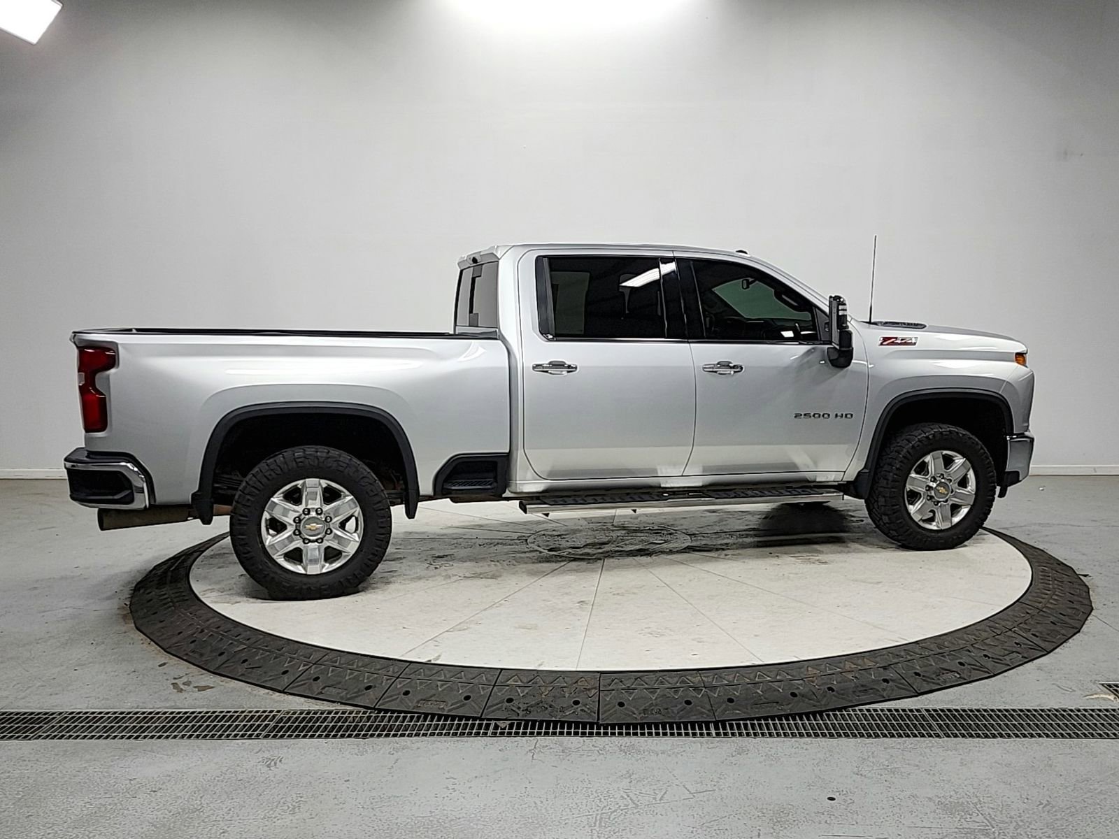 Used 2022 Chevrolet Silverado 2500 LTZ image 8