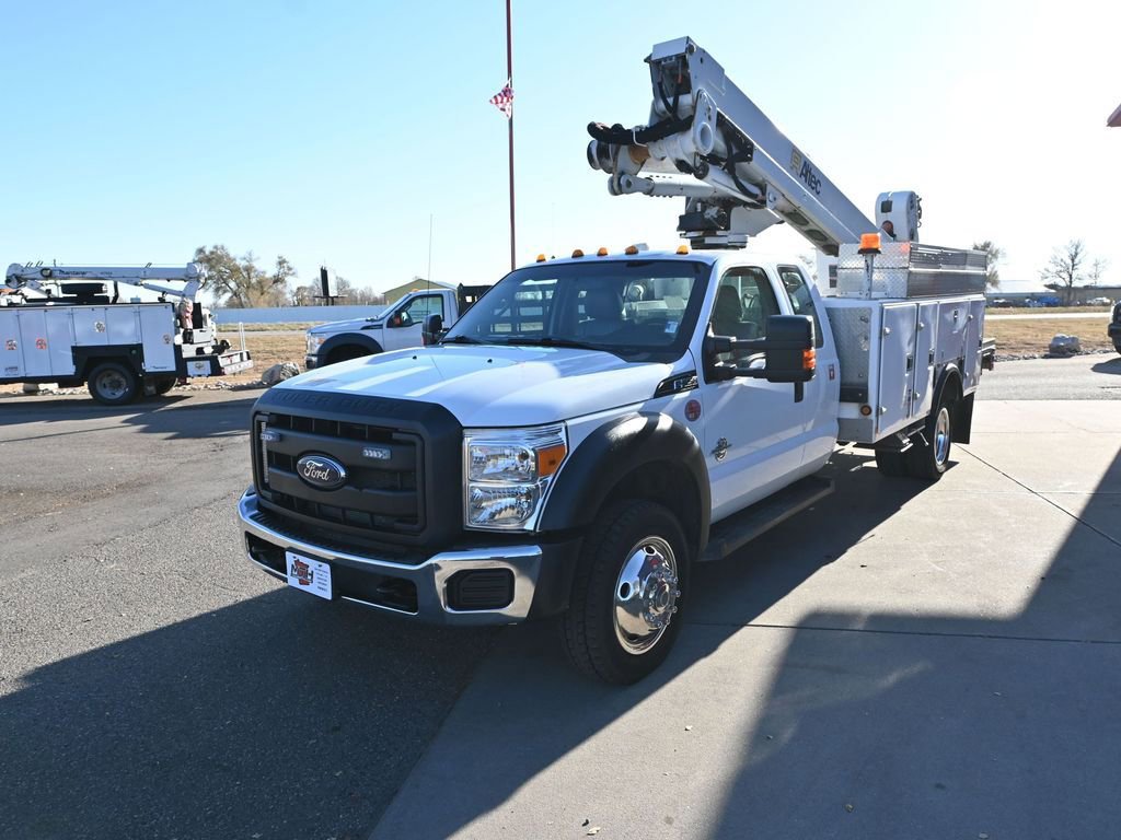 Used 2012 Ford F550 4x4 SuperCab Super Duty w/ Payload Upgrade Pkg image 5