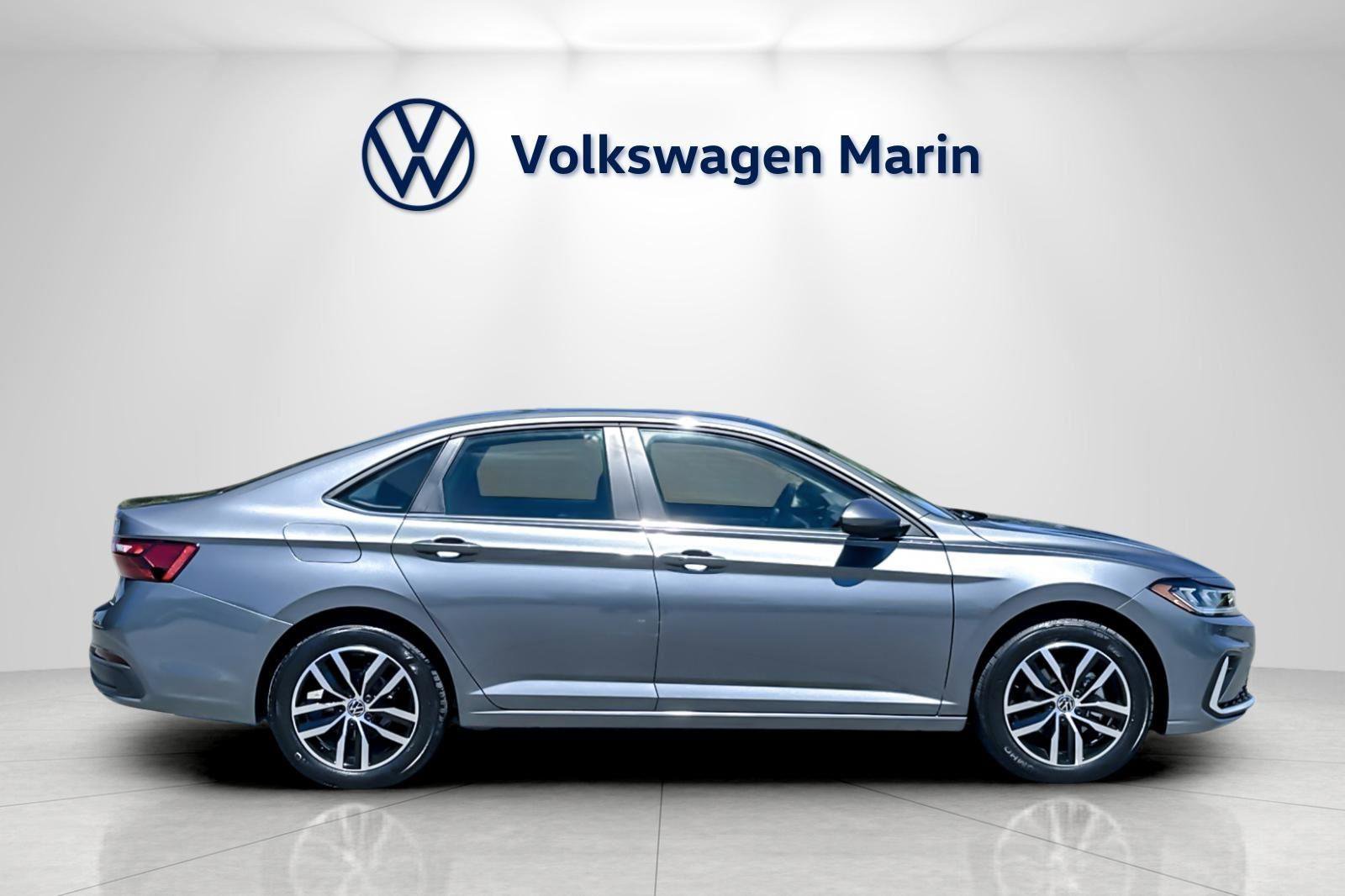 New 2025 Volkswagen Jetta SE image 6