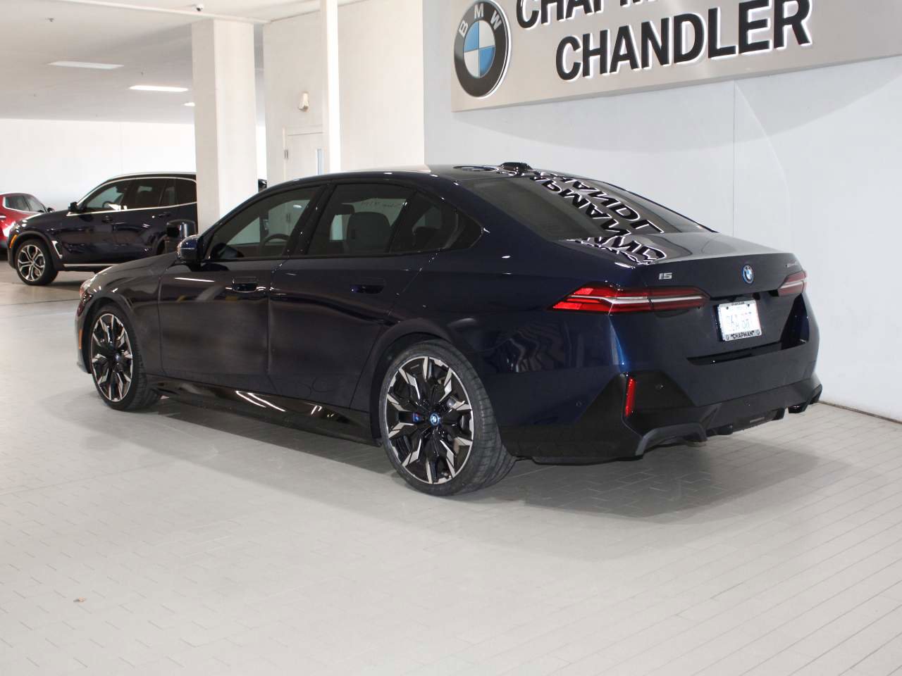 Certified 2024 BMW i5 eDrive40i w/ M Sport Package image 5