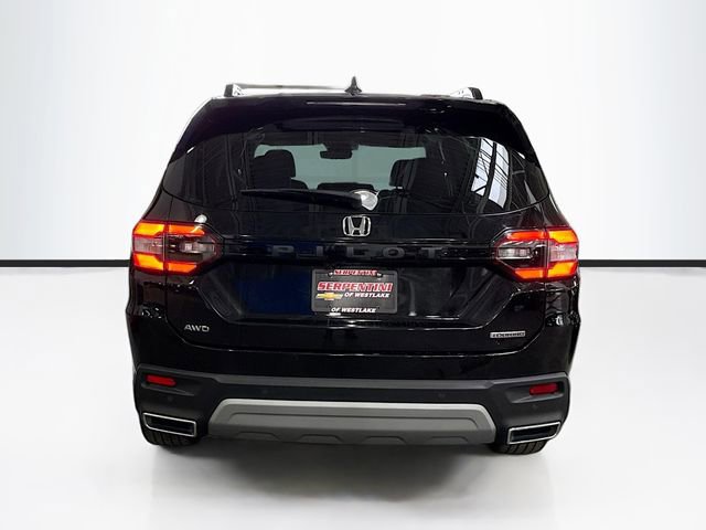 Used 2023 Honda Pilot Touring image 7