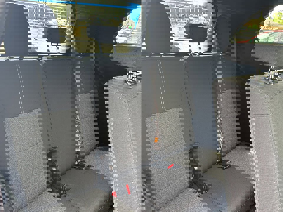 Used 2025 GMC Acadia Elevation FWD image 13