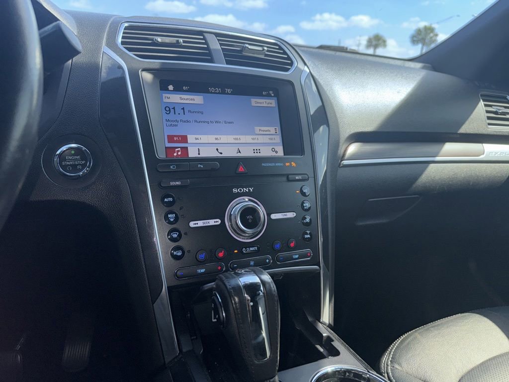 Used 2019 Ford Explorer Limited w/ Class III Trailer Tow Package FWD image 10