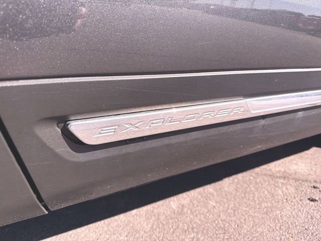 Used 2019 Ford Explorer Limited w/ Class III Trailer Tow Package AWD/4WD image 31