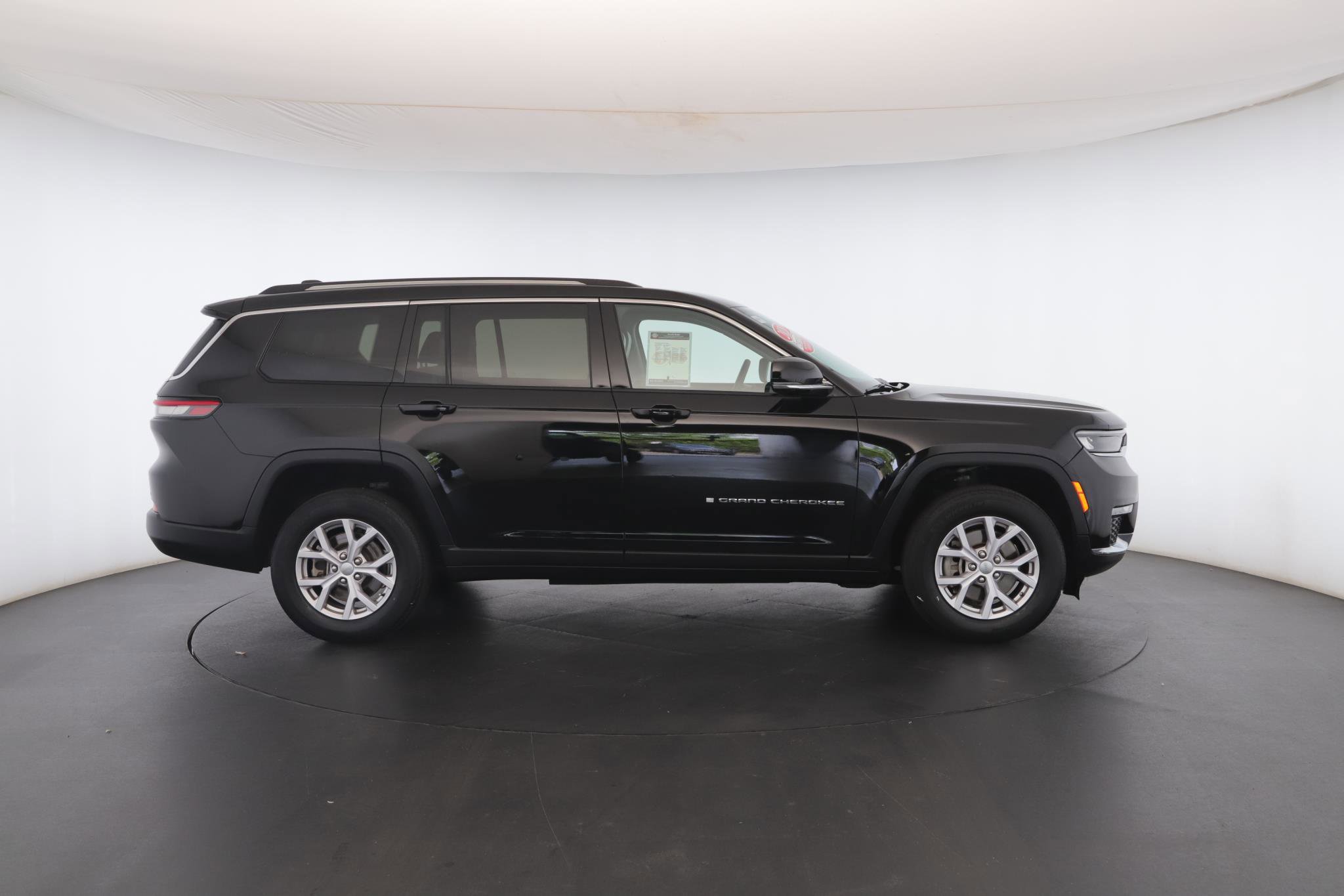 Used 2021 Jeep Grand Cherokee L Limited image 31