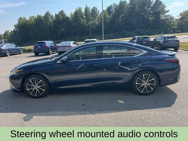 Used 2025 Lexus ES 300h w/ Premium Package image 5