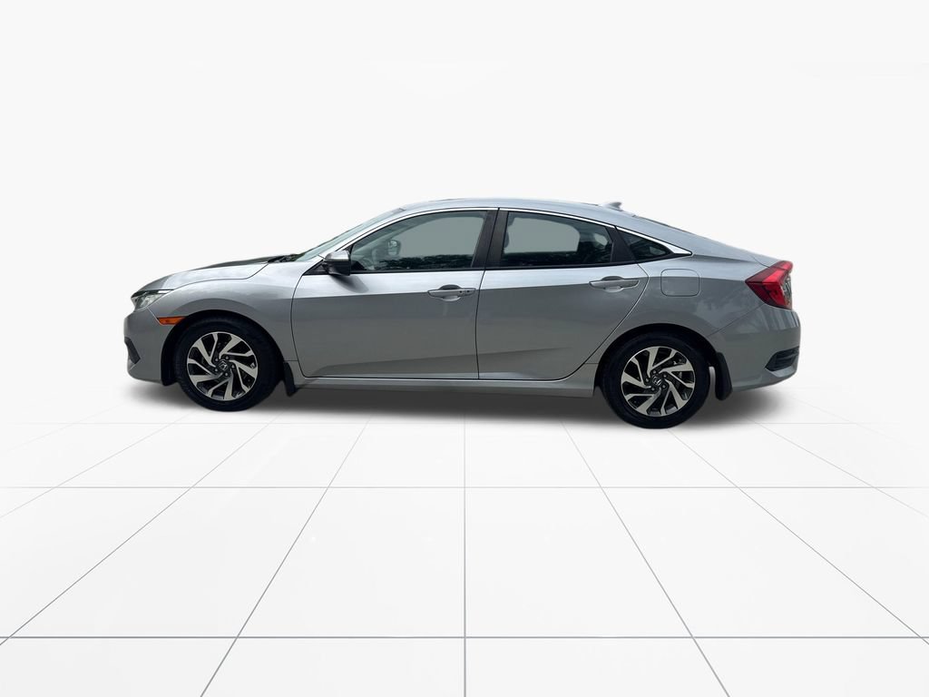 Used 2018 Honda Civic EX image 4
