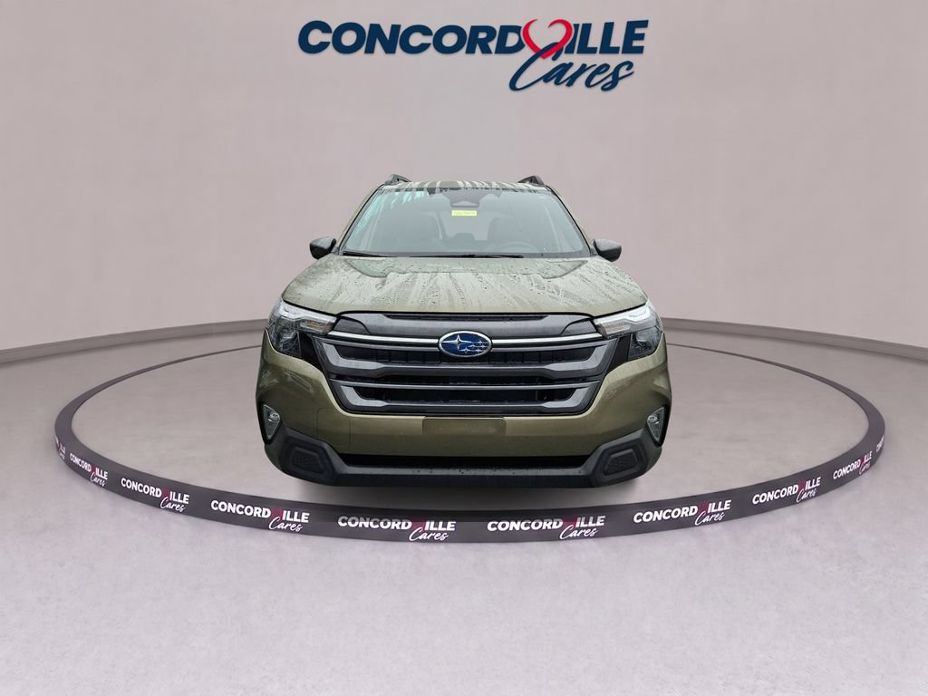 Certified 2025 Subaru Forester Premium AWD/4WD image 3