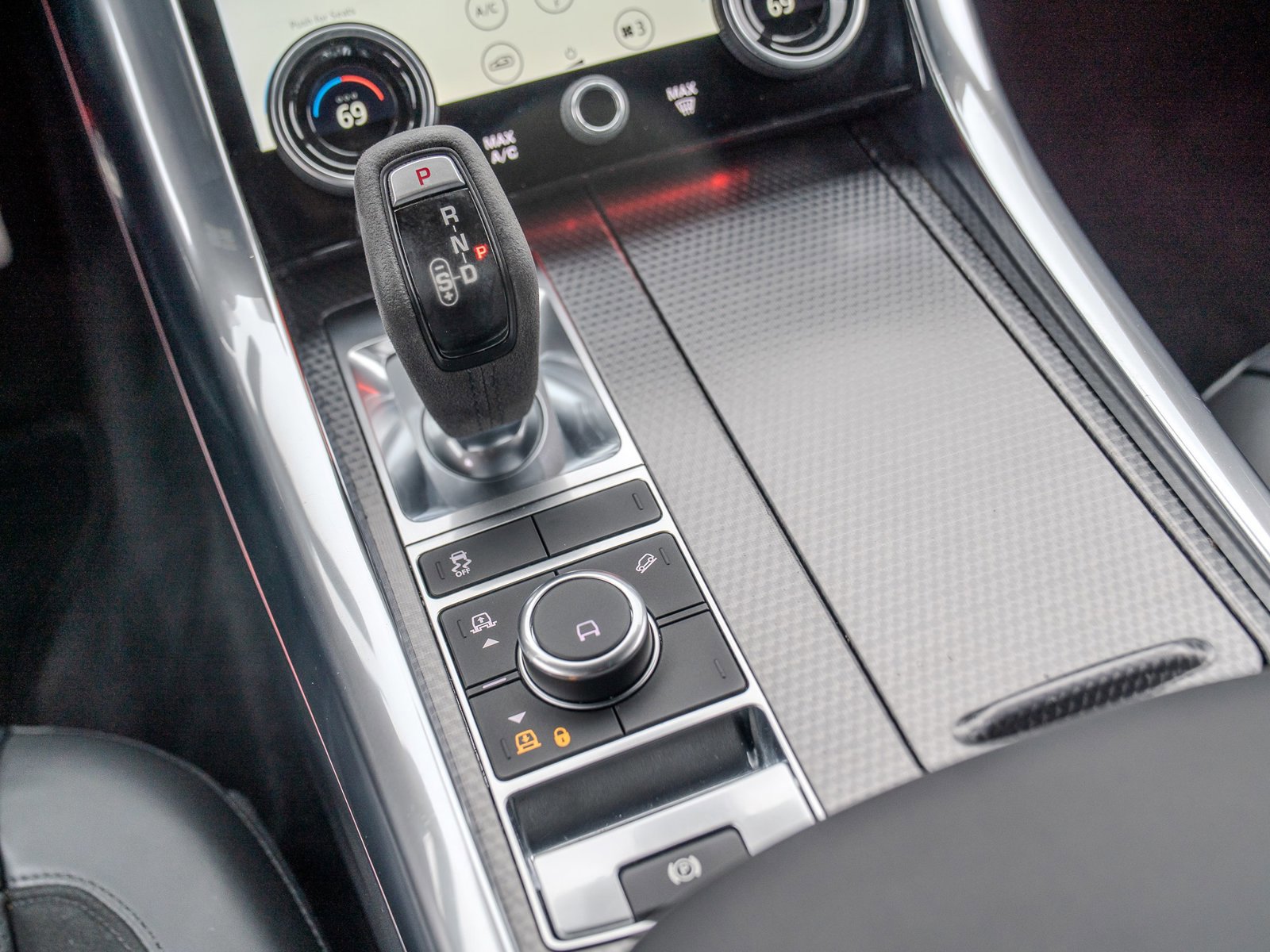 Used 2021 Land Rover Range Rover Sport HST image 25