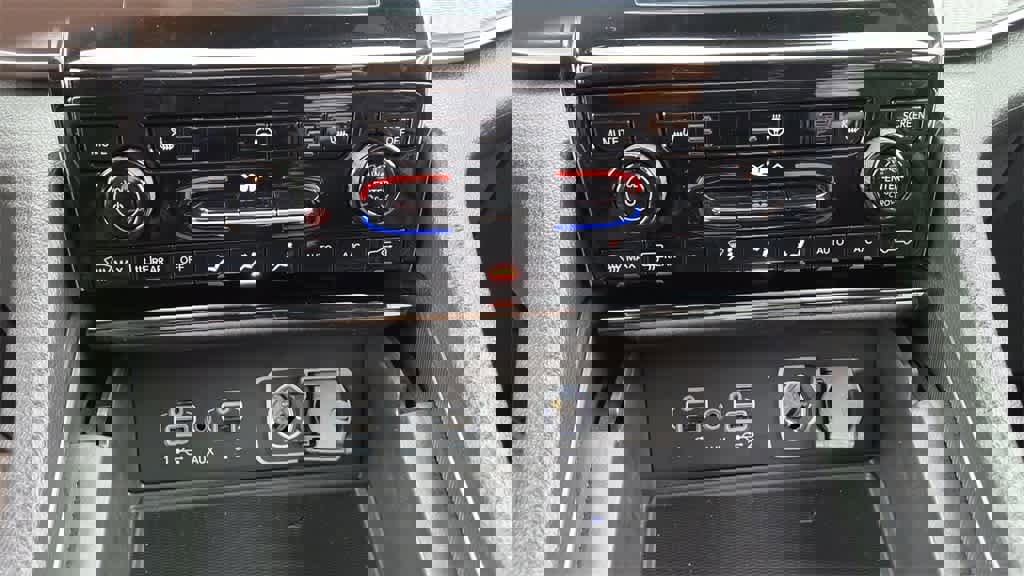 New 2025 Jeep Grand Cherokee Altitude image 19