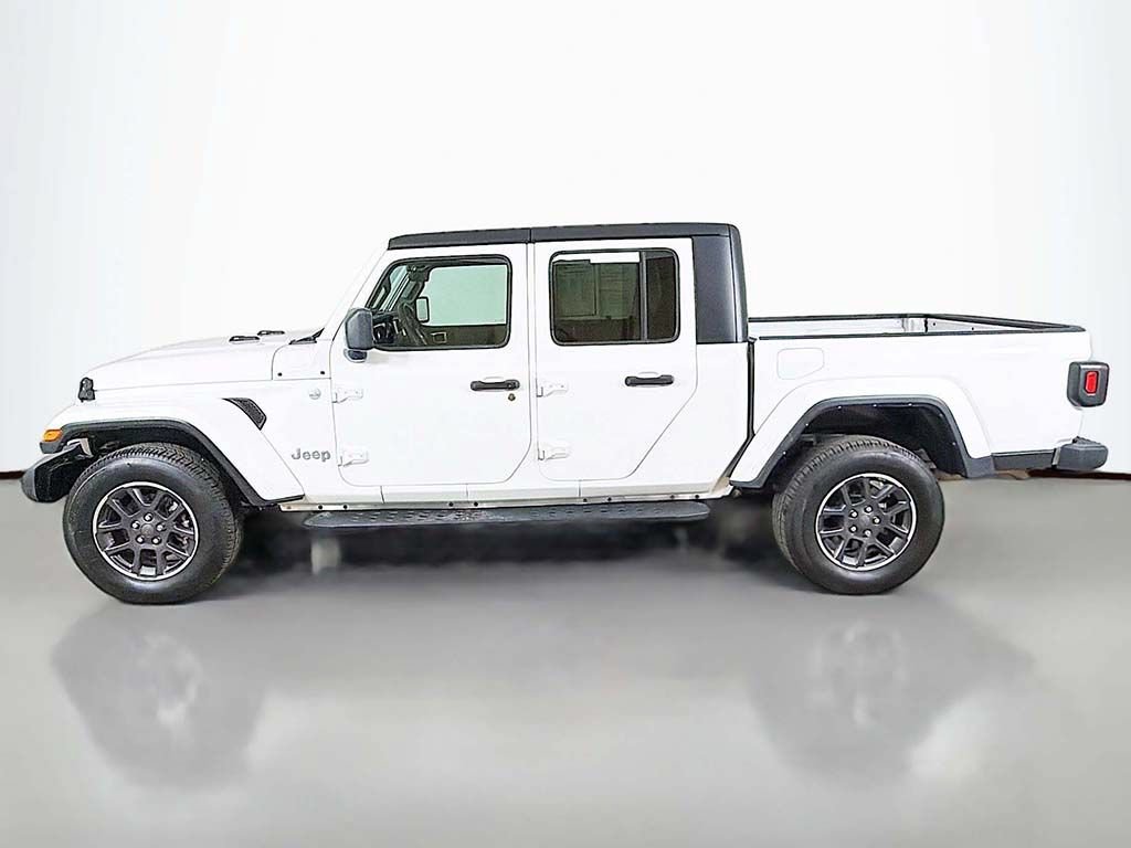 Used 2023 Jeep Gladiator Overland AWD/4WD image 13