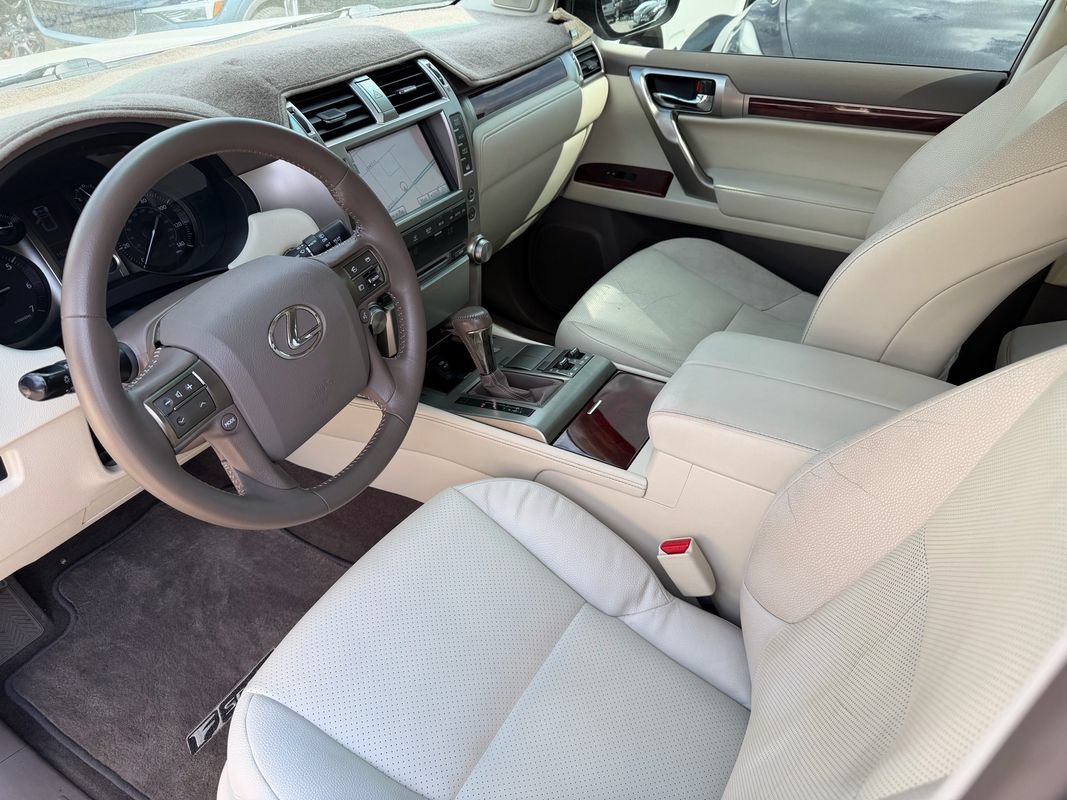Used 2012 Lexus GX 460 AWD/4WD image 2