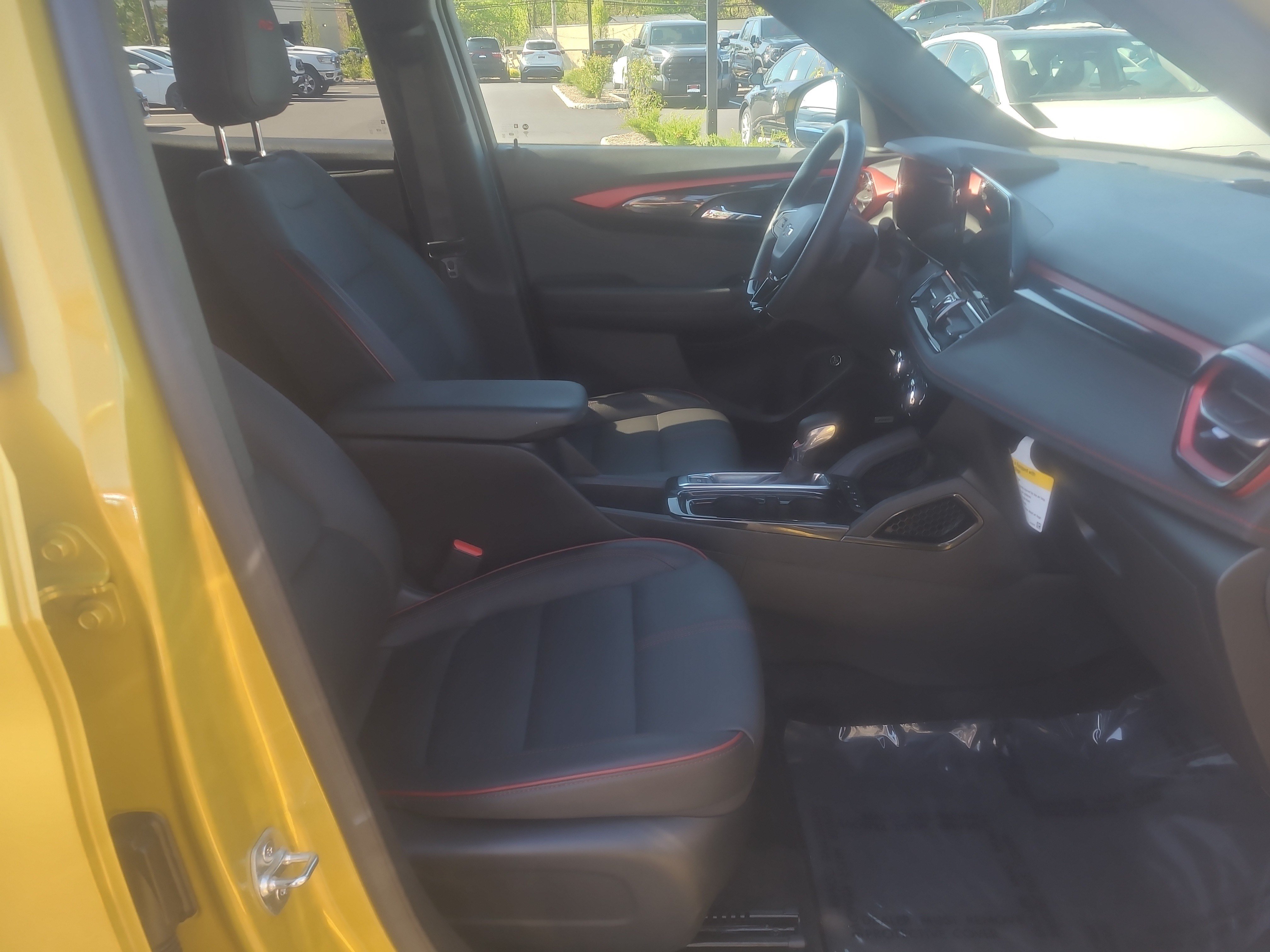 Used 2024 Chevrolet TrailBlazer RS w/ Convenience Package FWD image 17
