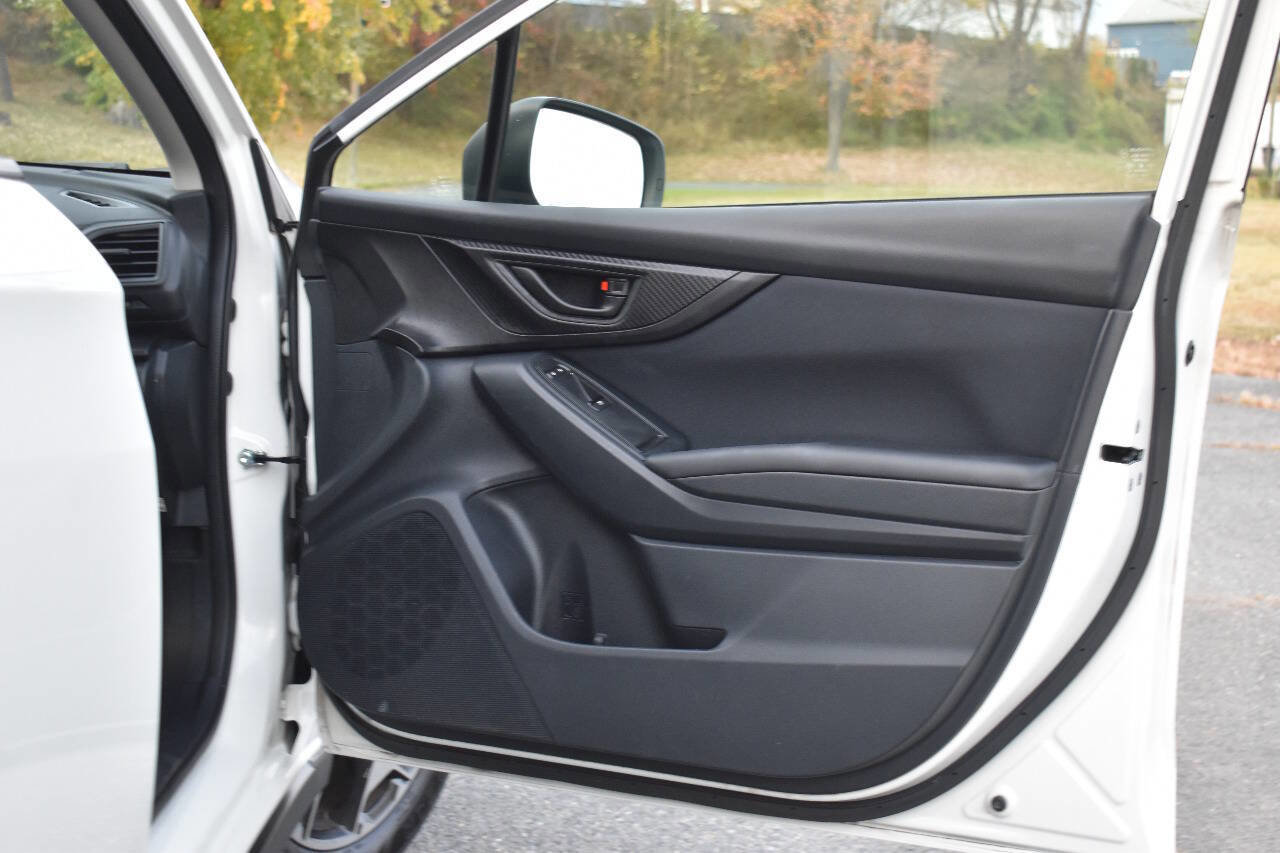 Used 2018 Subaru Crosstrek 2.0i image 9