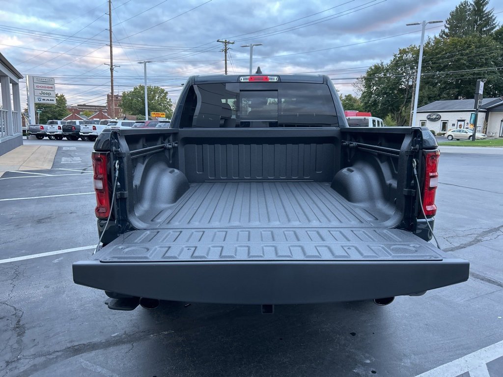 New 2026 RAM 1500 4x4 Crew Cab image 3
