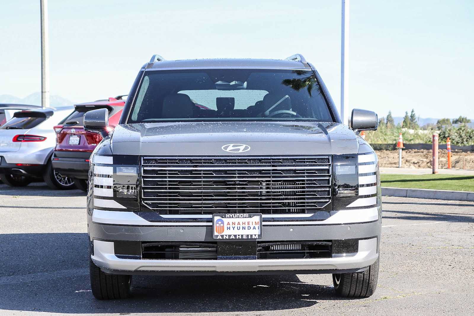 New 2026 Hyundai Palisade Calligraphy FWD image 2