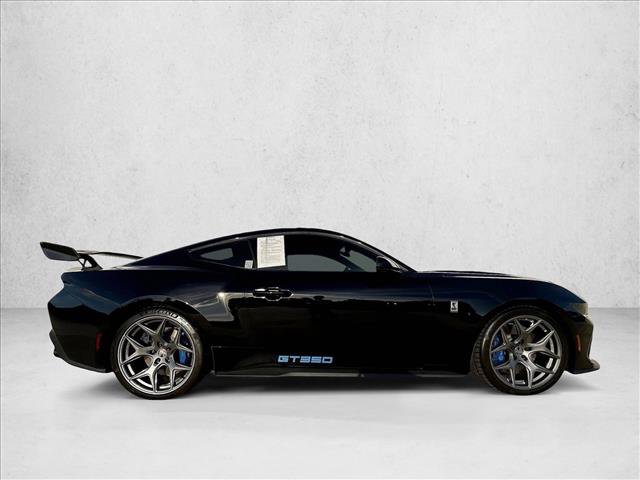 Used 2025 Ford Mustang GT Premium w/ GT Performance Package RWD image 5