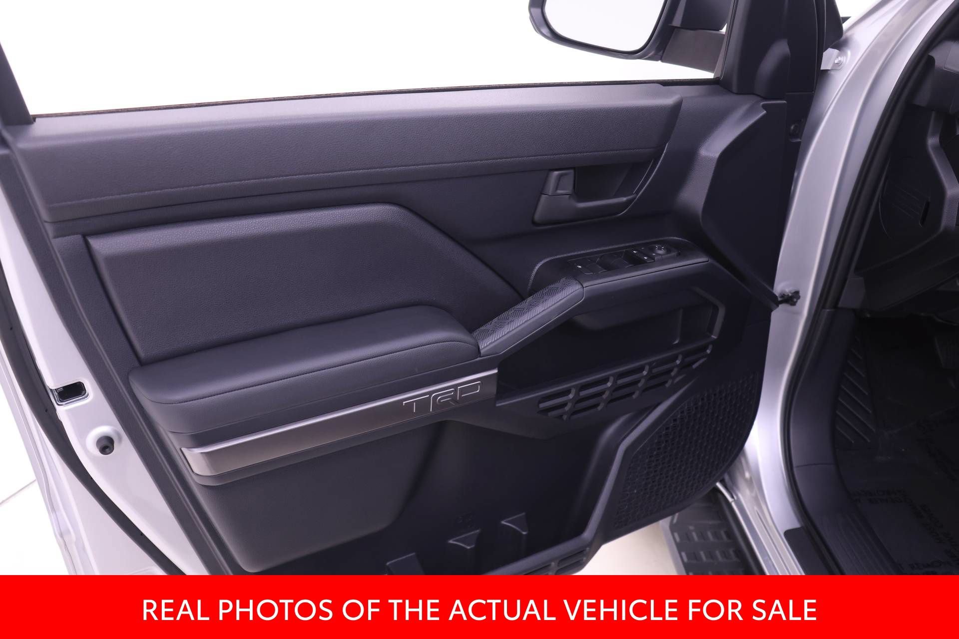 Used 2025 Toyota 4Runner TRD Off-Road AWD/4WD image 10