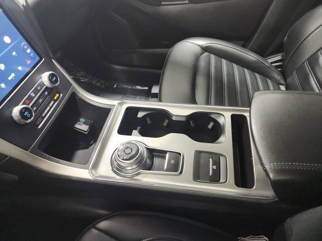Used 2022 Ford Edge SEL AWD/4WD image 28
