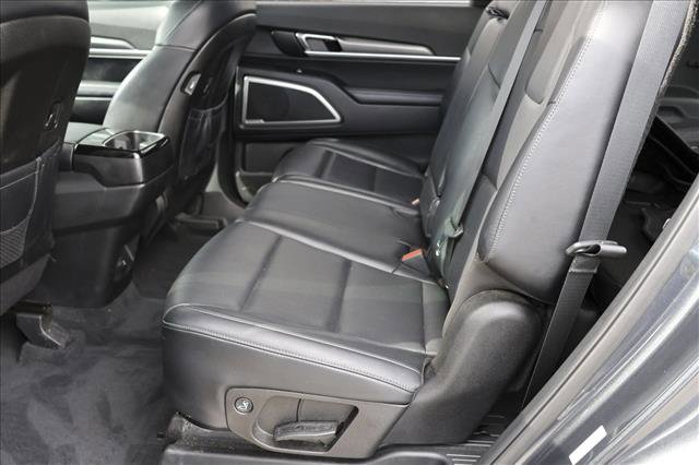 Used 2022 Kia Telluride LX image 23