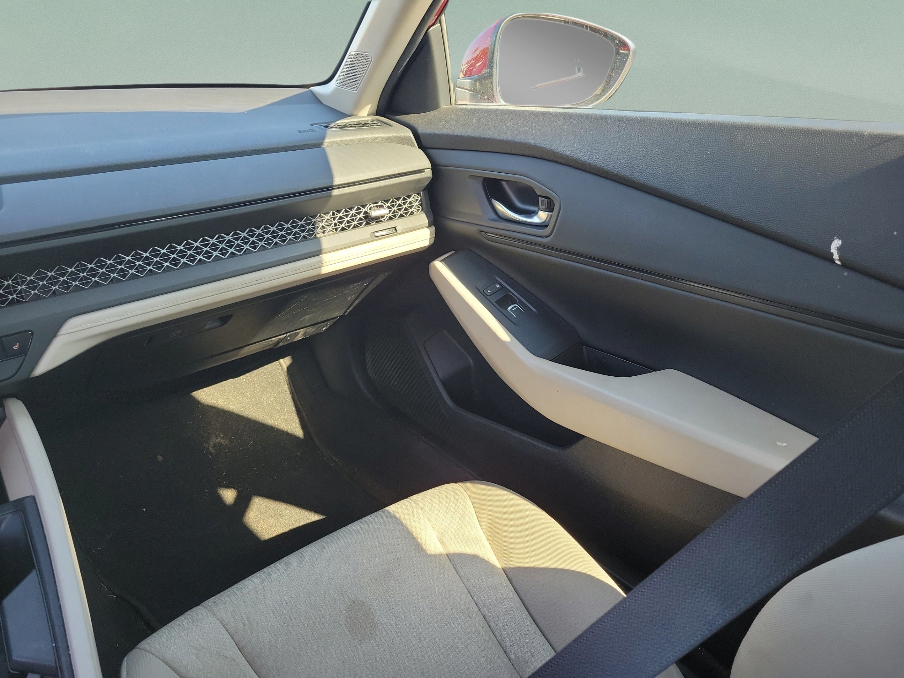 Used 2023 Honda Accord EX image 10