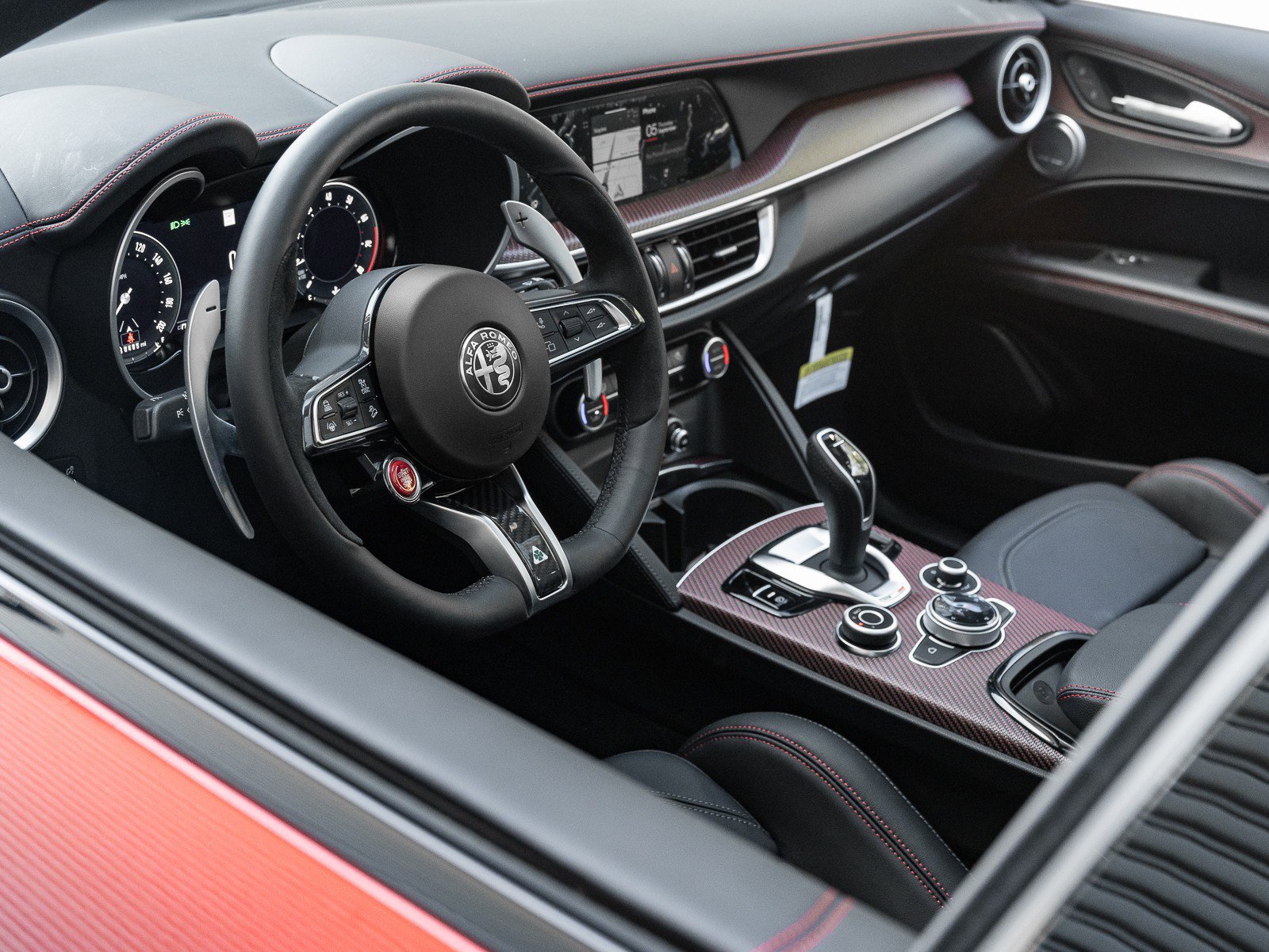 New 2024 Alfa Romeo Stelvio Quadrifoglio image 8