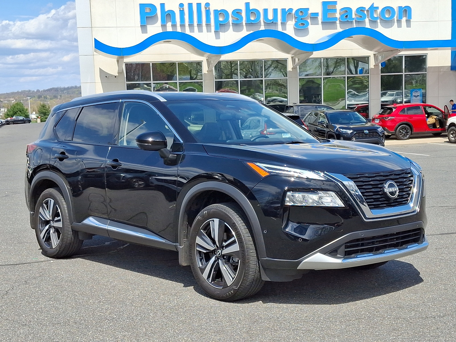 Used 2023 Nissan Rogue Platinum