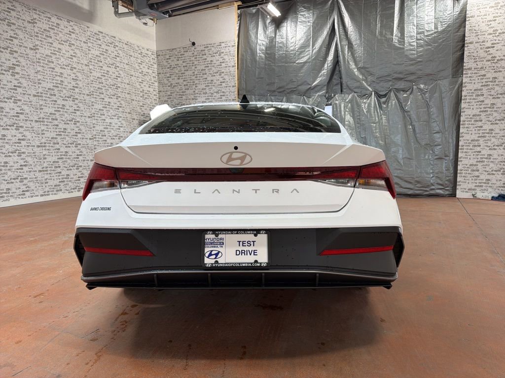 New 2026 Hyundai Elantra SE image 6