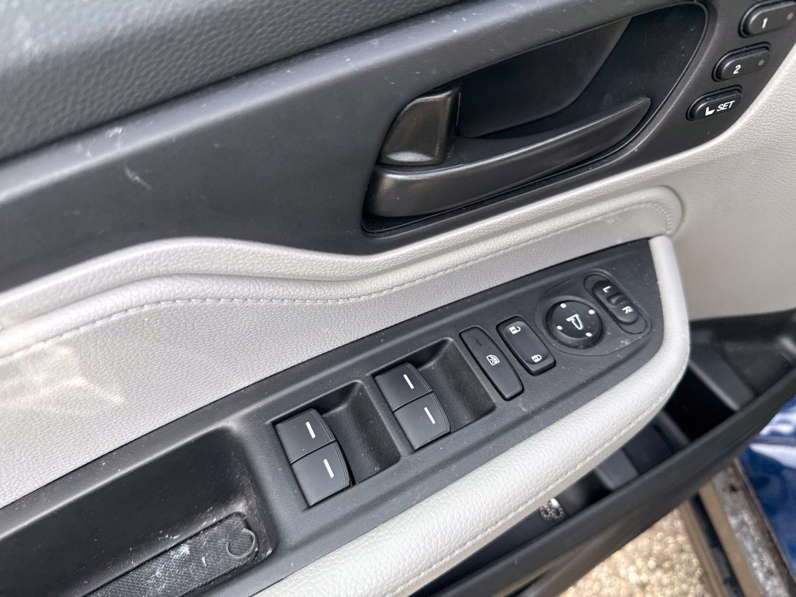Used 2024 Honda Odyssey EX-L image 22