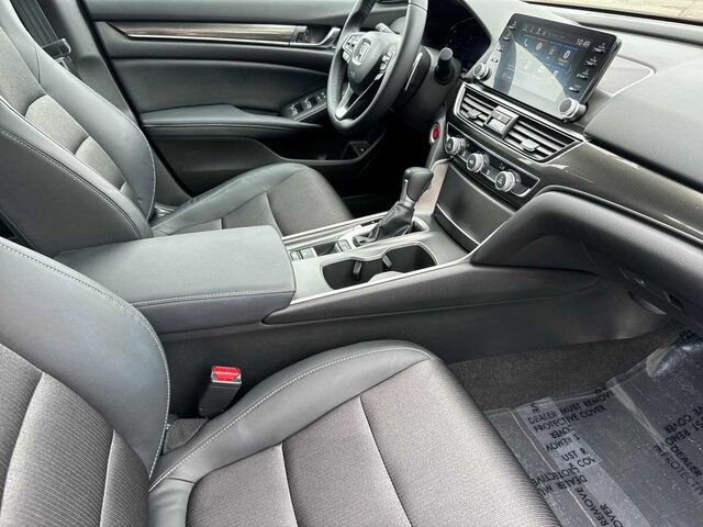 Used 2018 Honda Accord Sport image 19