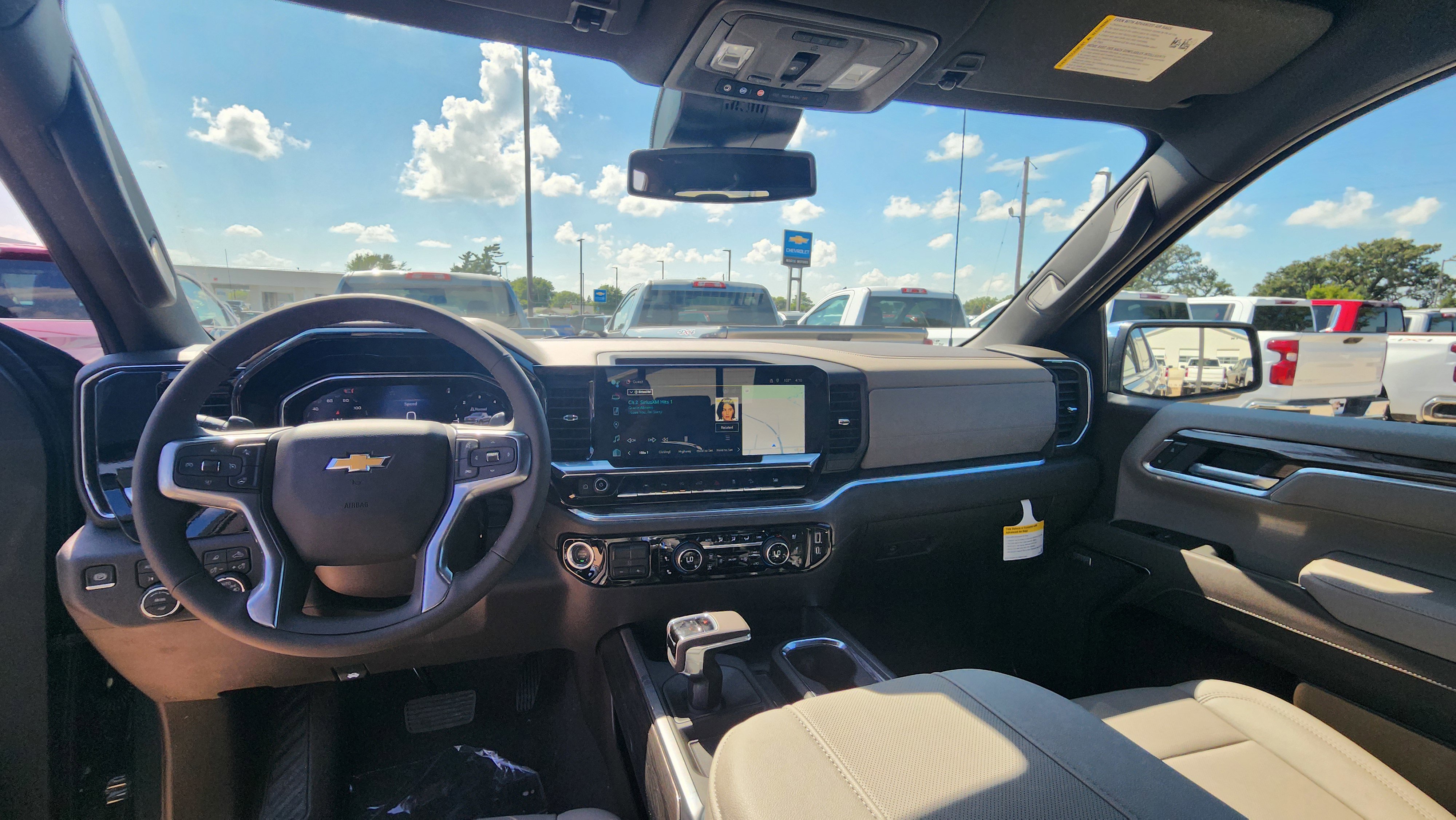 New 2025 Chevrolet Silverado 1500 LTZ w/ Z71 Off-Road Package image 19