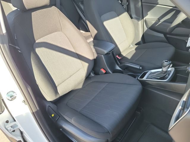 New 2026 Hyundai Venue SE image 17