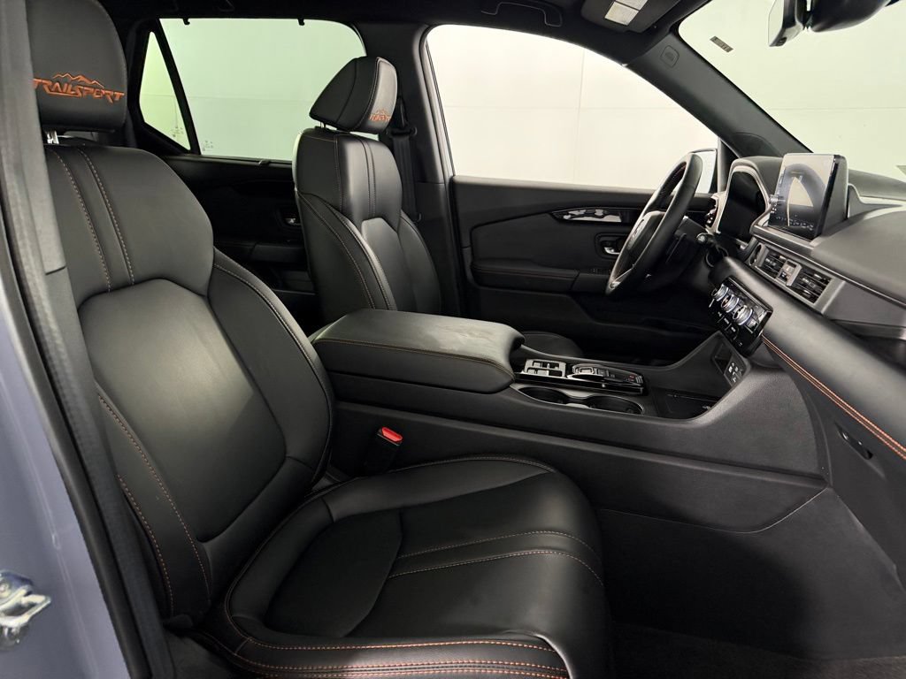 Used 2024 Honda Pilot TrailSport image 31