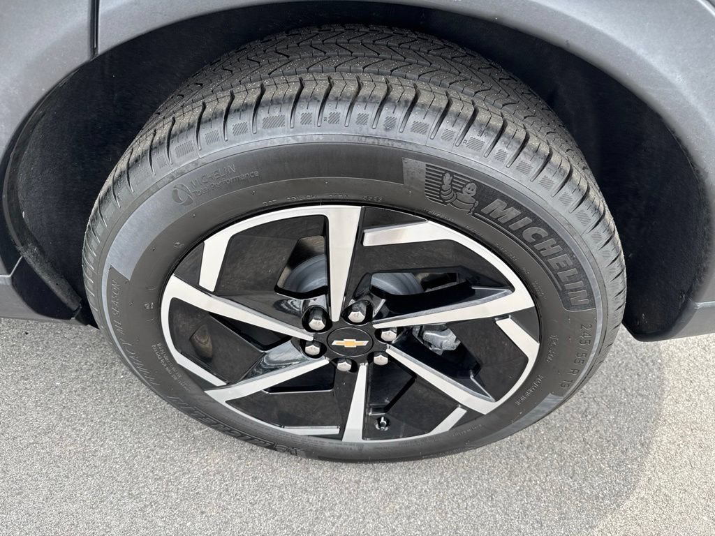 Used 2026 Chevrolet Equinox EV LT AWD/4WD image 13