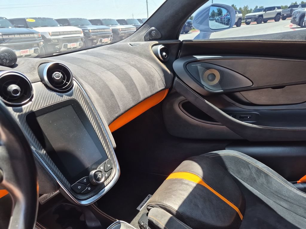 Used 2018 McLaren 570S Spider RWD image 26