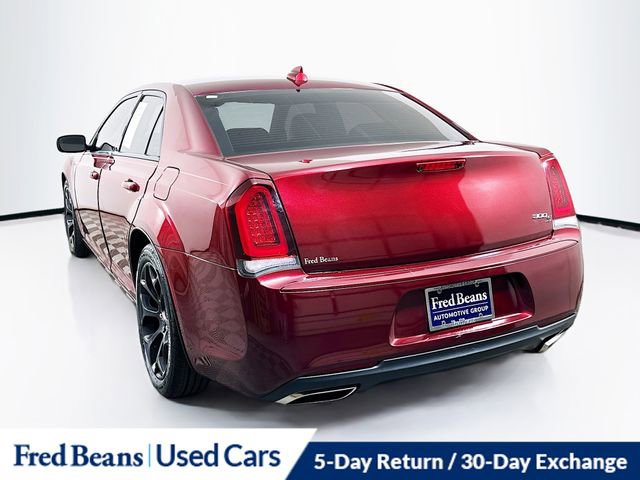 Used 2019 Chrysler 300 S RWD image 6