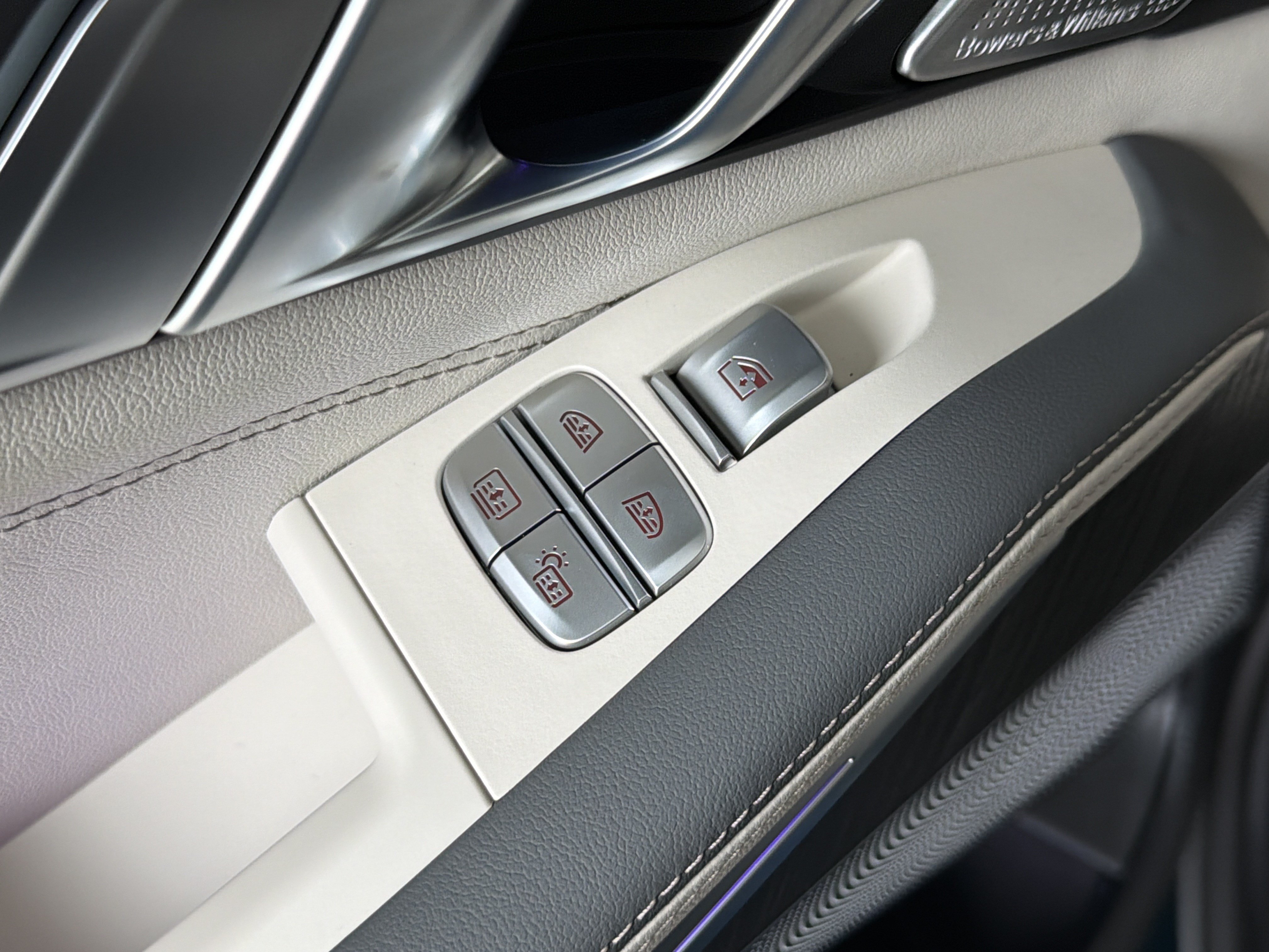 New 2026 BMW ALPINA XB7 AWD/4WD image 24