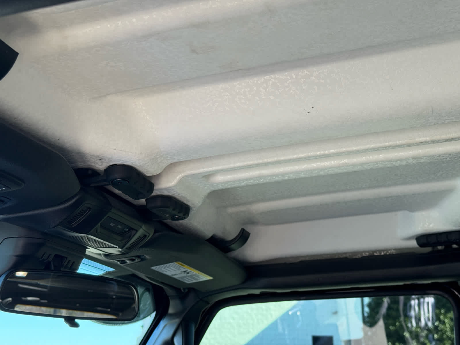 Used 2025 Jeep Gladiator Mojave w/ Convenience Group image 28