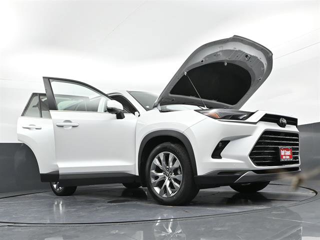 Used 2024 Toyota Grand Highlander Limited image 48