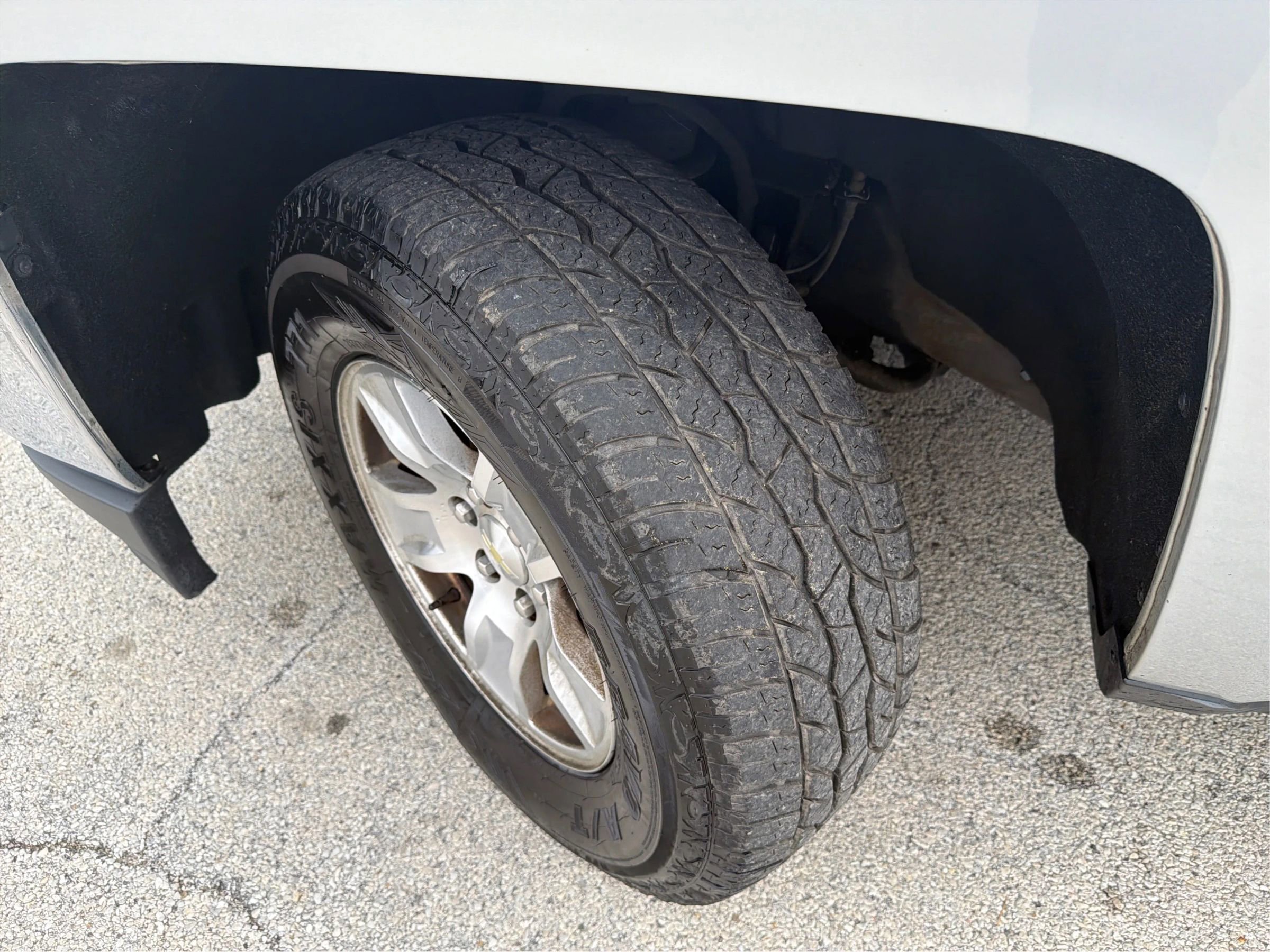 Used 2017 Chevrolet Silverado 1500 LT image 23