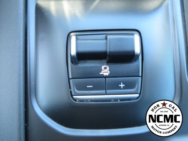 Used 2024 GMC Sierra 3500 Denali w/ Denali Reserve Package AWD/4WD image 42
